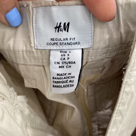 H and M cargo pants with elastic bottom NWOT - Picture 7 of 10